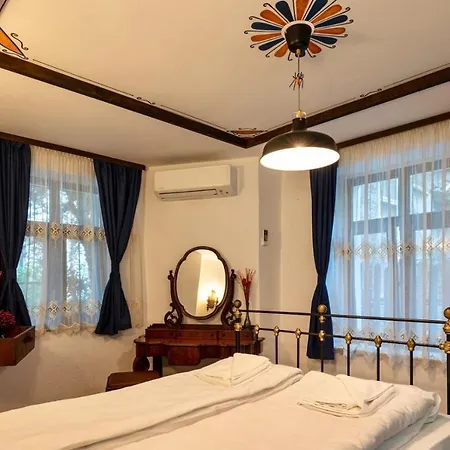 The House With The Bell/къщата с камбанката Apartment