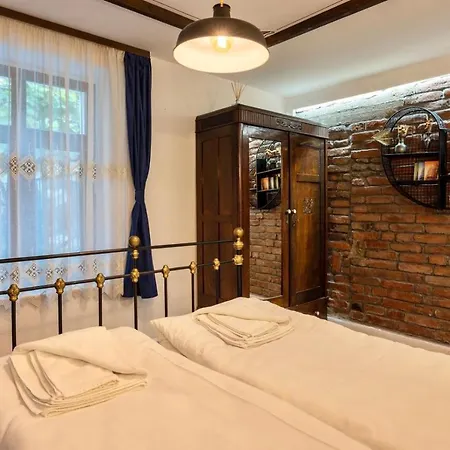 The House With The Bell/къщата с камбанката Apartment