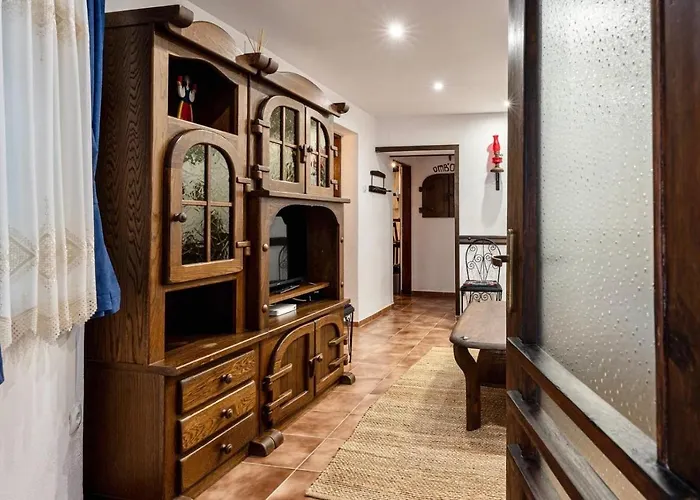 Apartman The House With The Bell/къщата с камбанката *